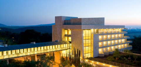 LAVI HOTEL